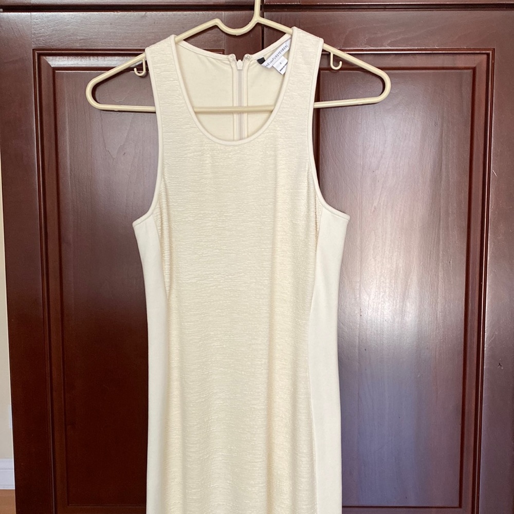 Diane con Furstenberg body con dress